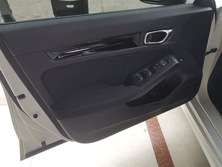 Фото 7 - Honda Civic