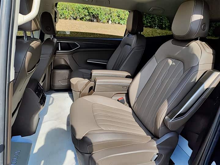 Фото 8 - Volkswagen Viloran