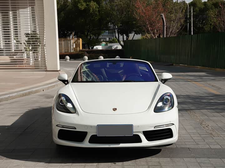 Фото 2 - Porsche 718