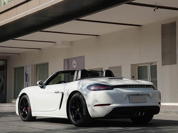 Фото 6 - Porsche 718