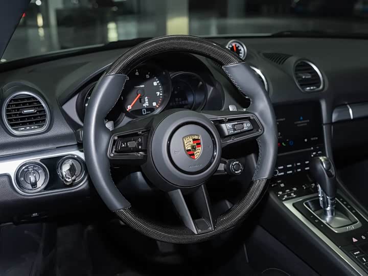 Фото 8 - Porsche 718