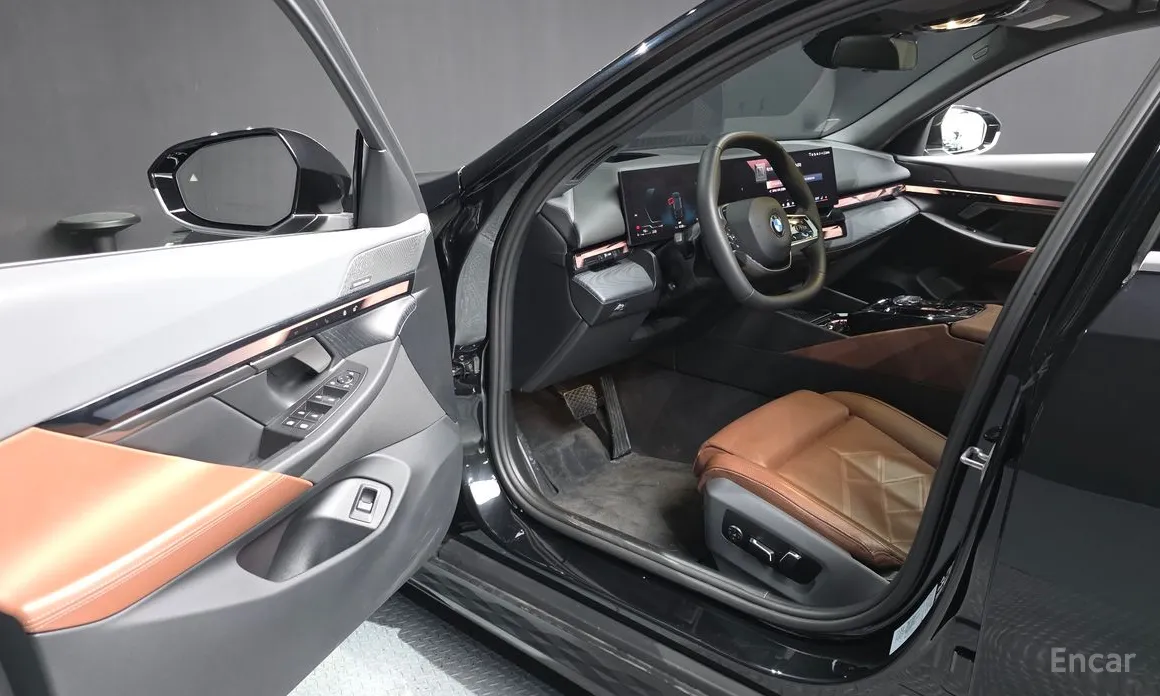 Фото 10 - BMW 5 Series