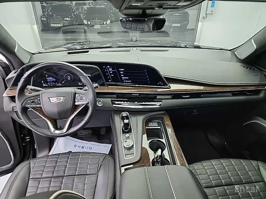 Фото 7 - Cadillac Escalade