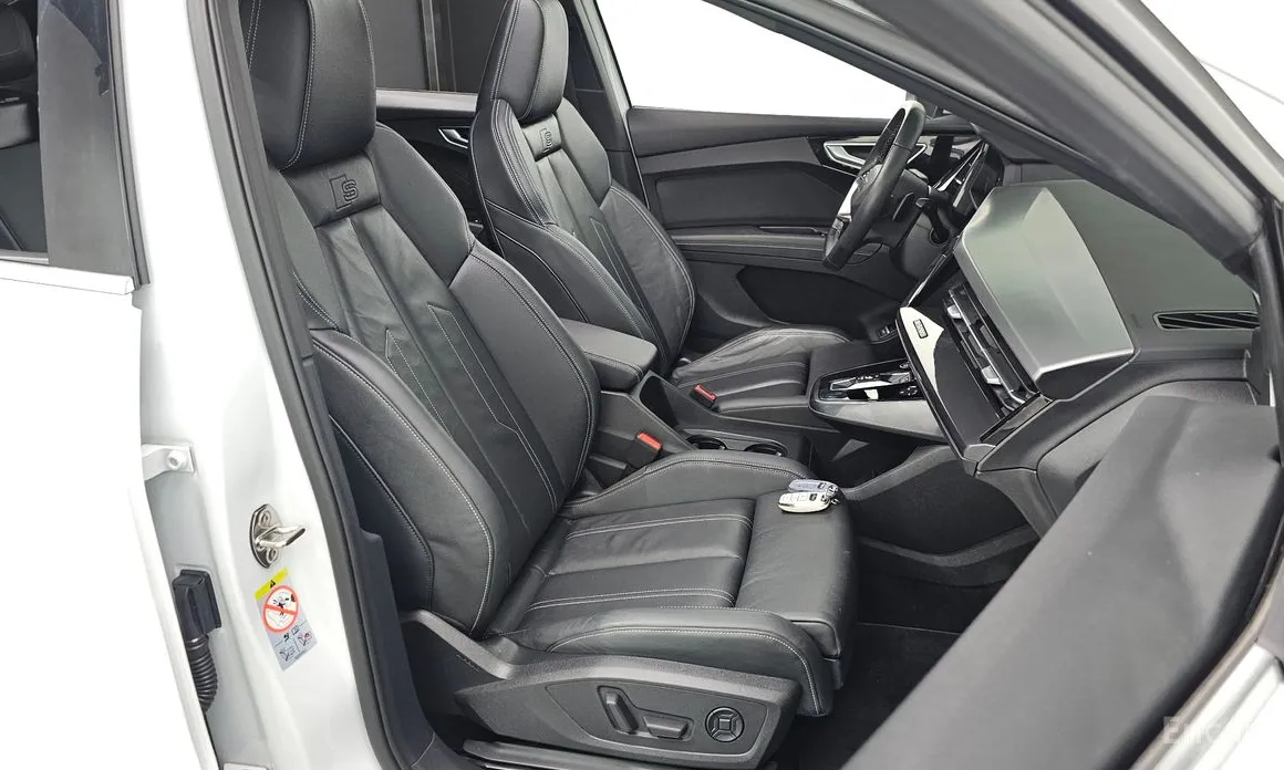 Фото 10 - Audi Q4 e-tron