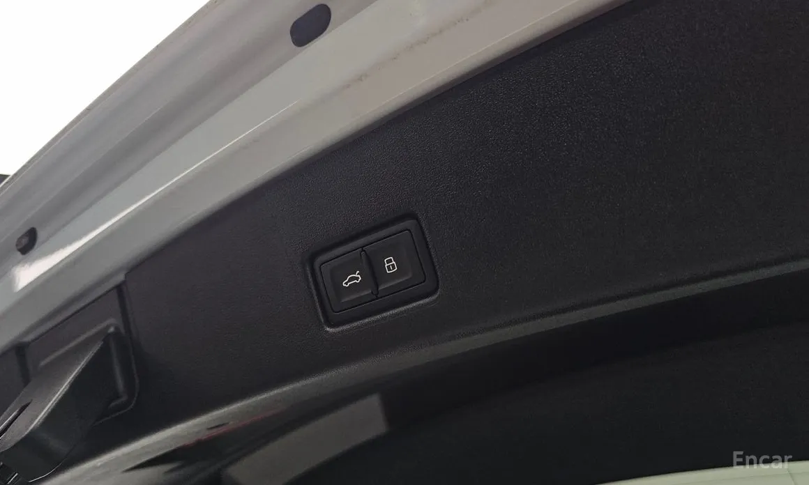 Фото 19 - Audi Q4 e-tron