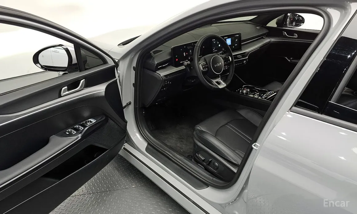 Фото 11 - Kia K5