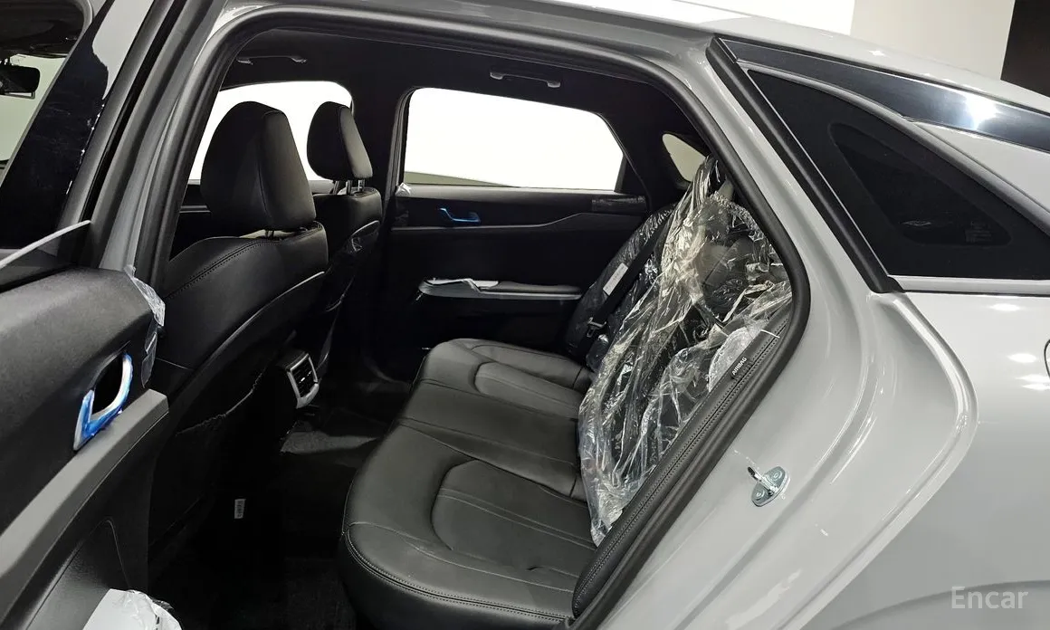 Фото 12 - Kia K5