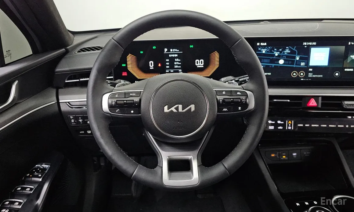 Фото 13 - Kia K5