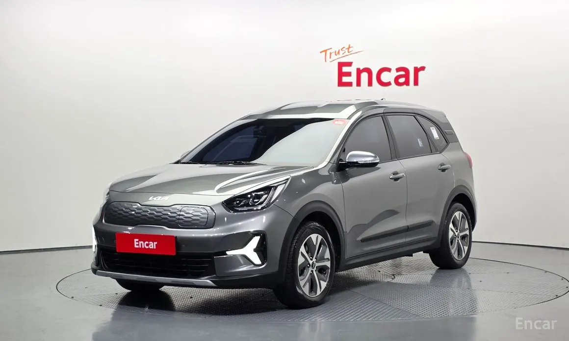 Фото 1 - Kia Niro