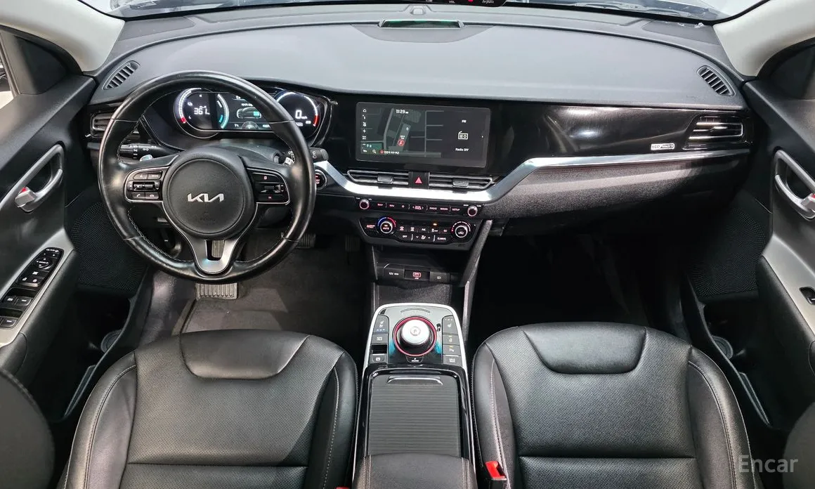 Фото 7 - Kia Niro