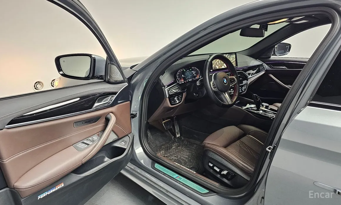 Фото 10 - BMW 5 Series