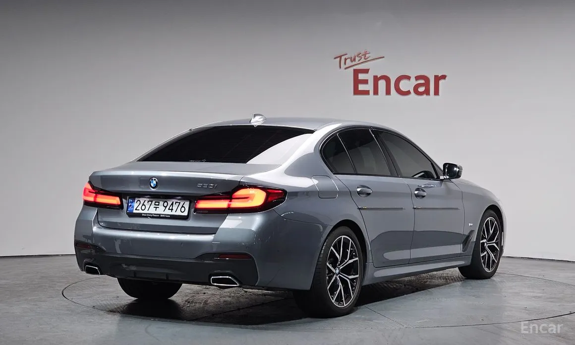 Фото 2 - BMW 5 Series