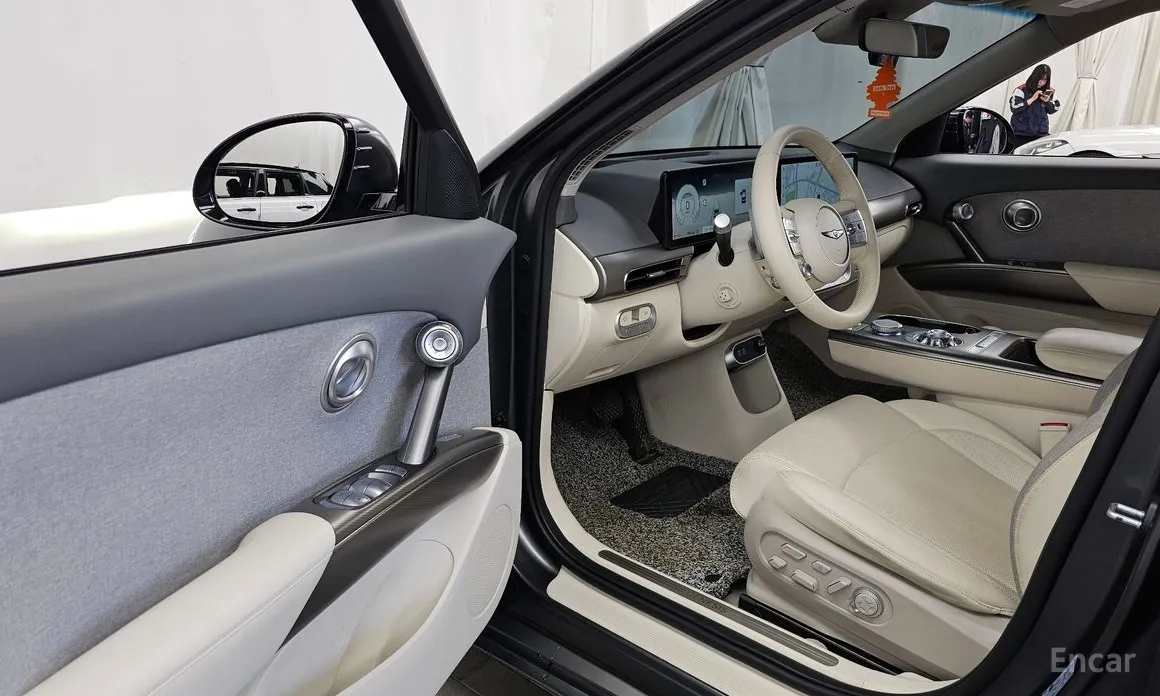 Фото 11 - Genesis GV60