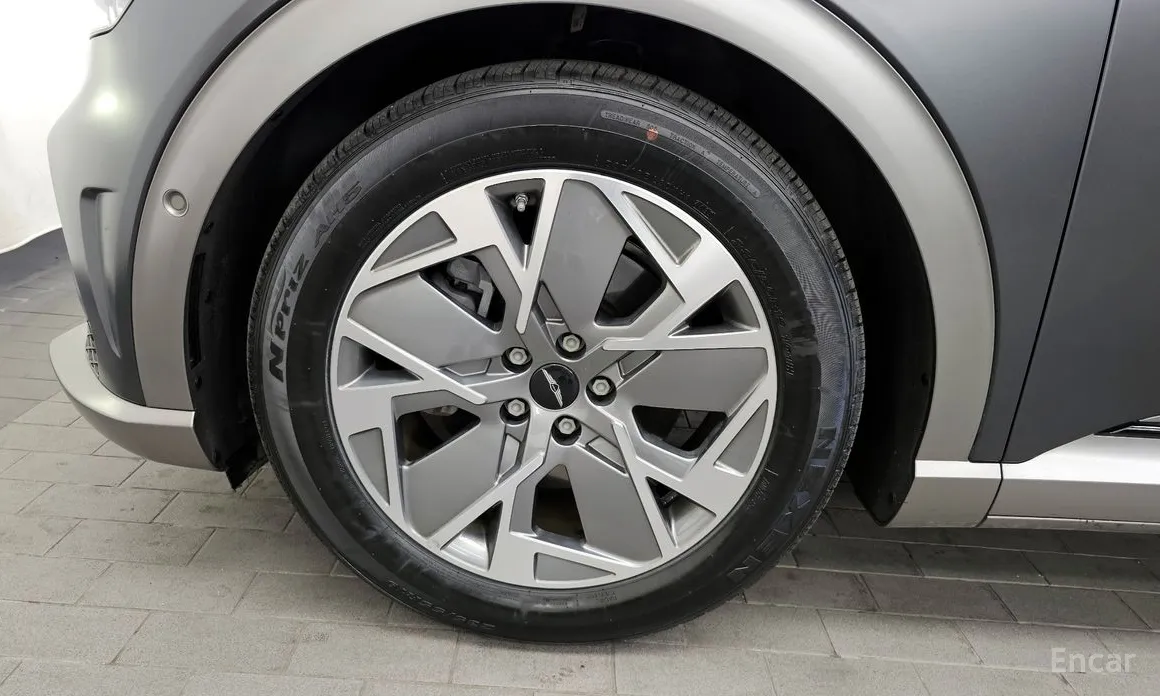 Фото 5 - Genesis GV60