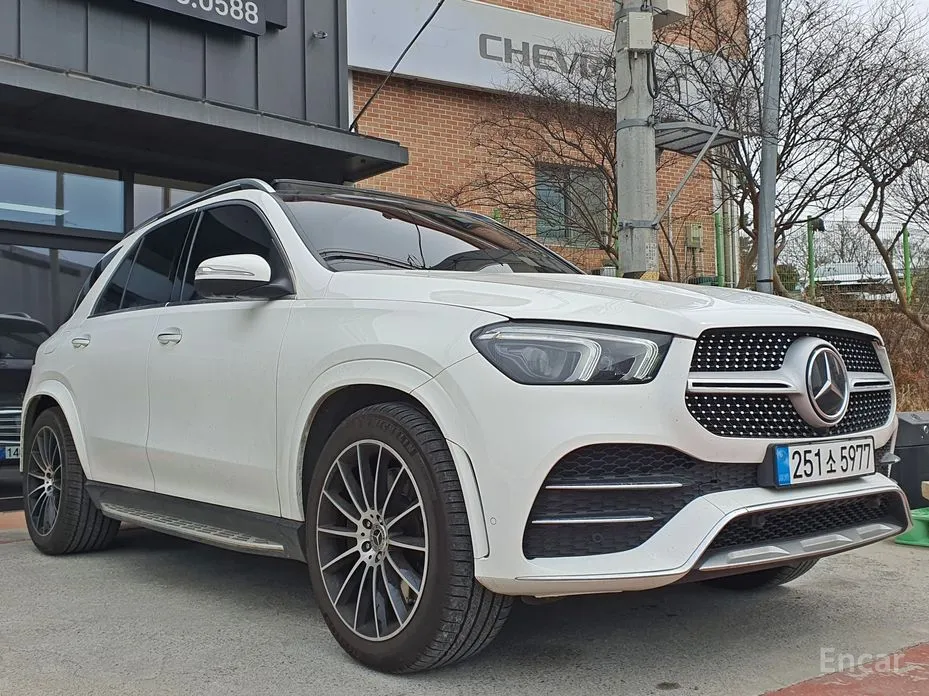 Фото 4 - Mercedes-Benz GLE-Class