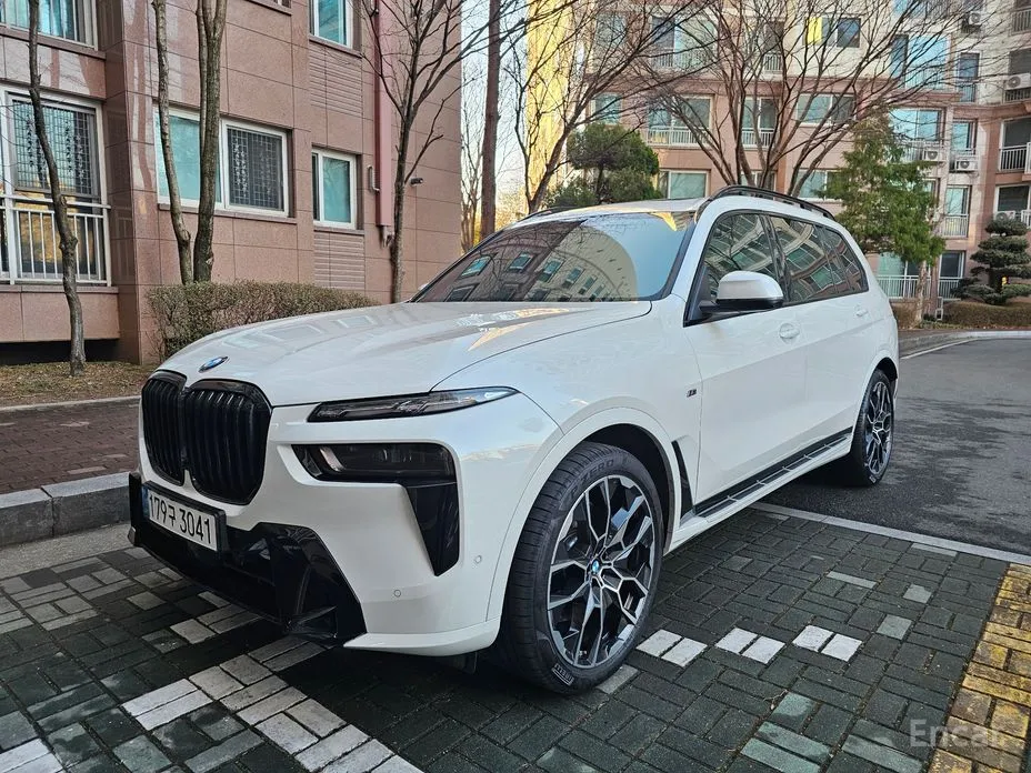 Фото 1 - BMW X7