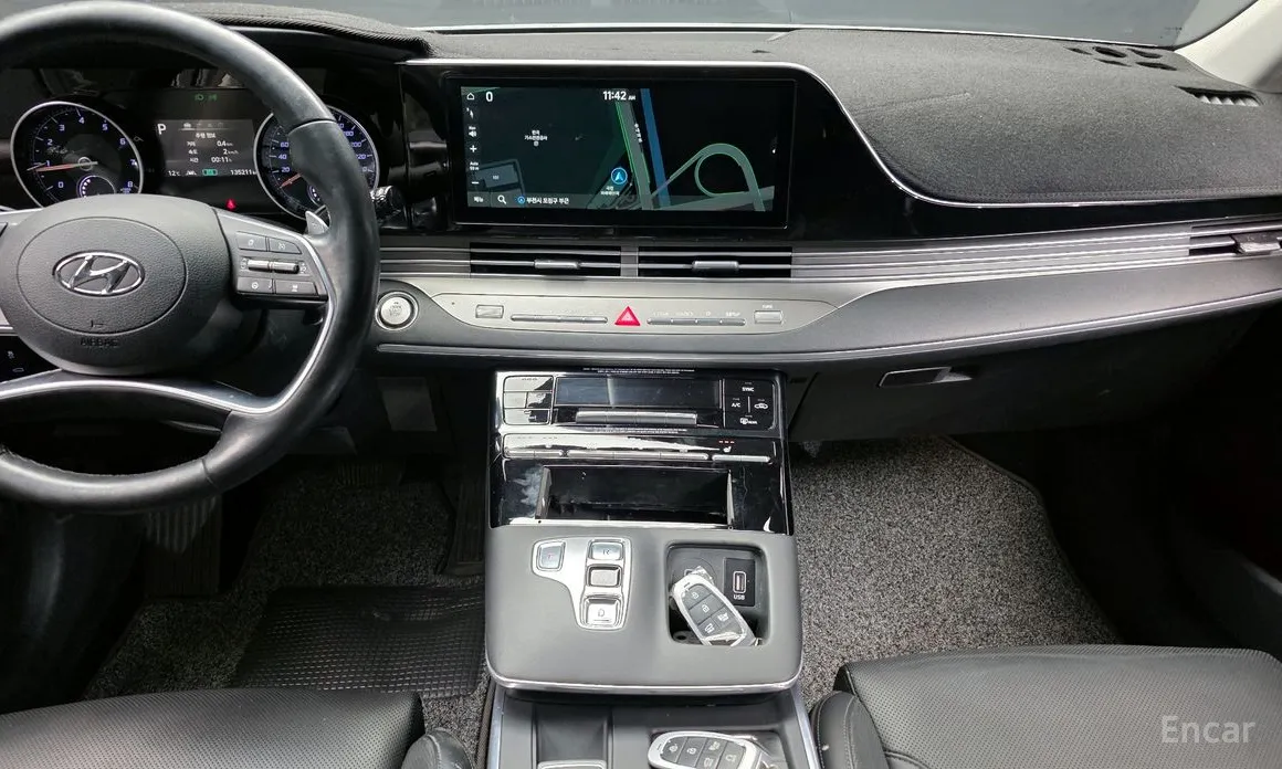 Фото 14 - Hyundai Grandeur