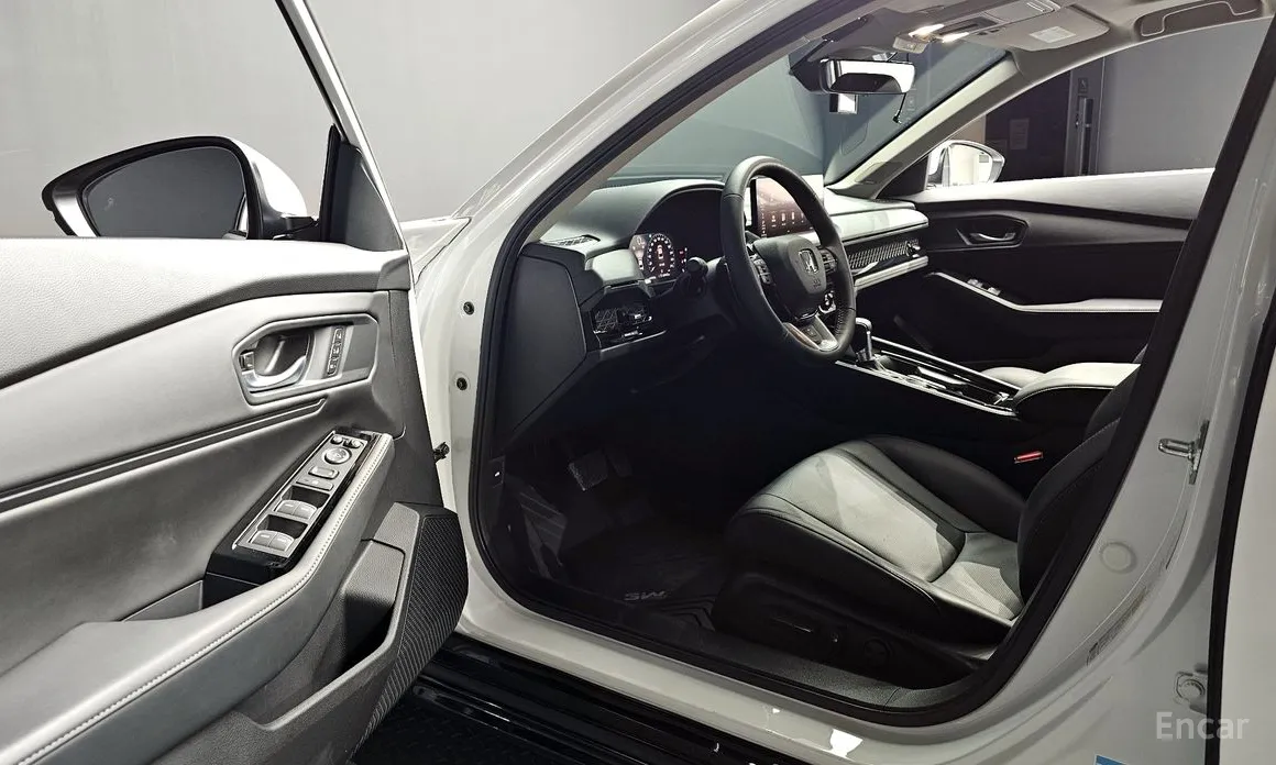 Фото 12 - Honda Accord