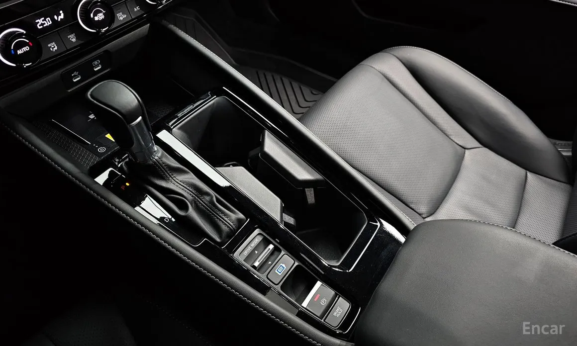 Фото 9 - Honda Accord