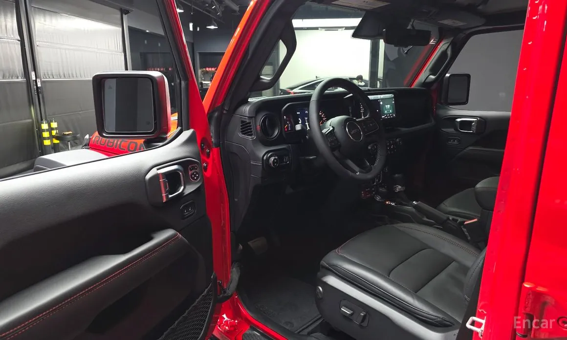 Фото 10 - Jeep Wrangler