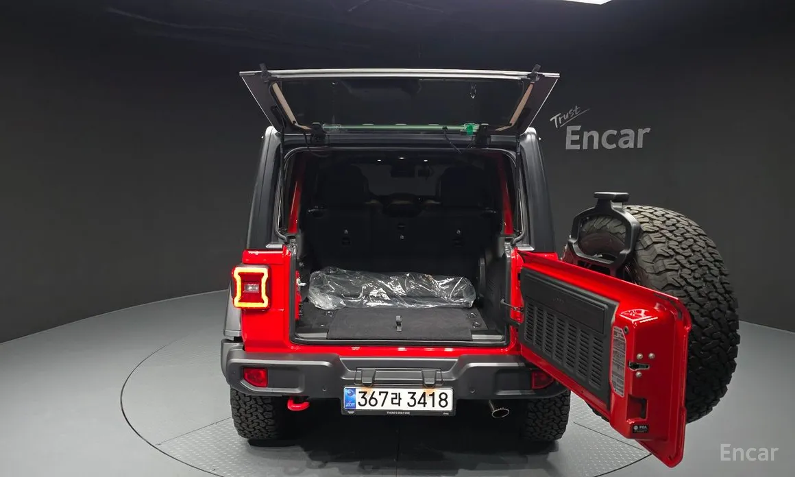 Фото 20 - Jeep Wrangler