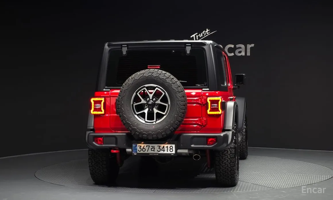 Фото 4 - Jeep Wrangler