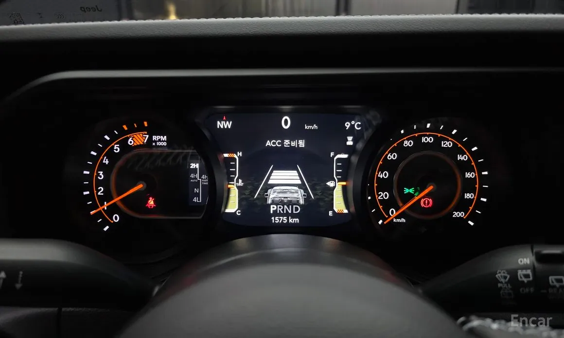 Фото 8 - Jeep Wrangler