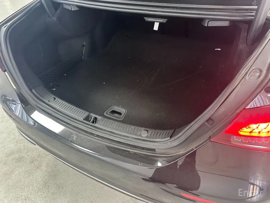 Фото 16 - Mercedes-Benz E-Class