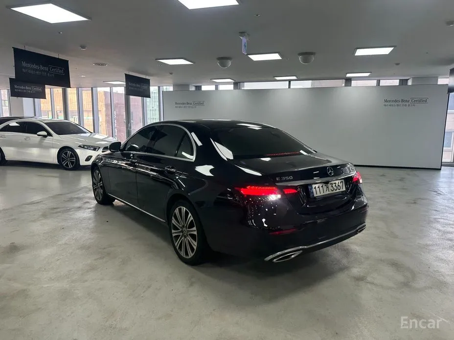 Фото 2 - Mercedes-Benz E-Class