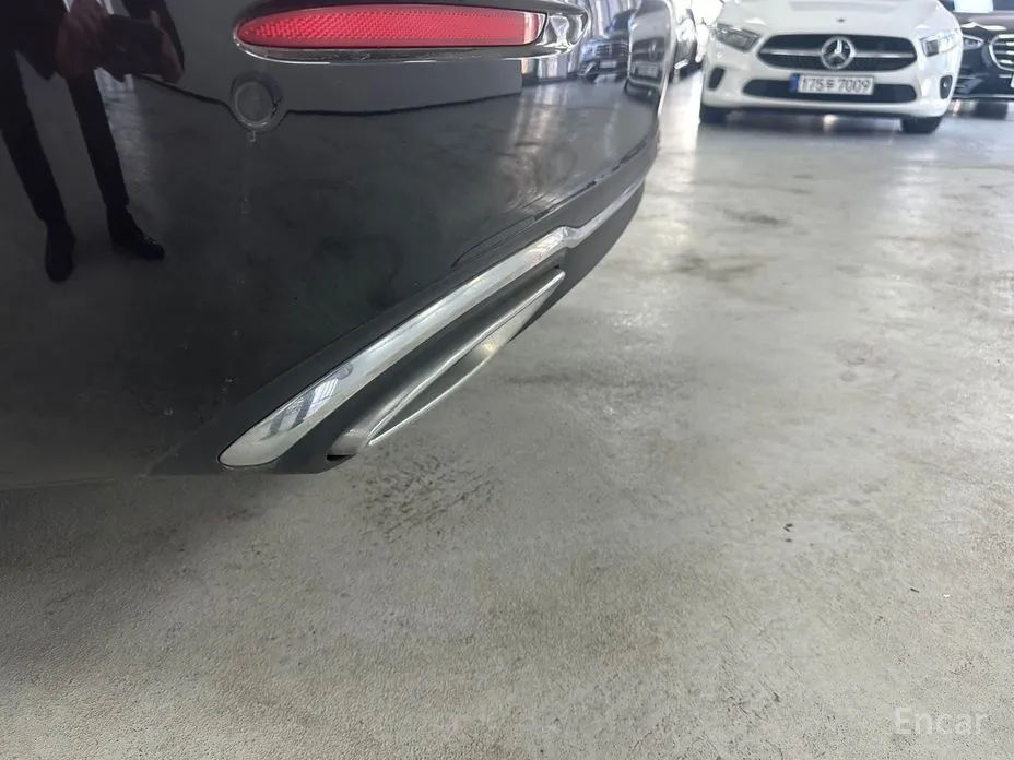 Фото 20 - Mercedes-Benz E-Class