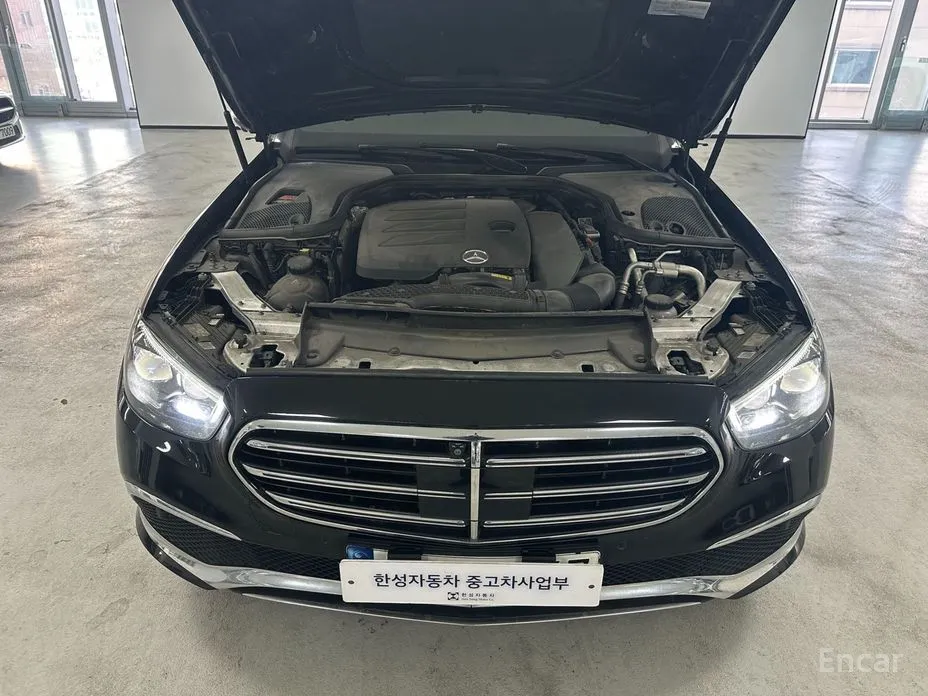 Фото 6 - Mercedes-Benz E-Class