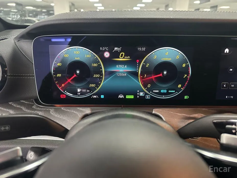 Фото 8 - Mercedes-Benz E-Class