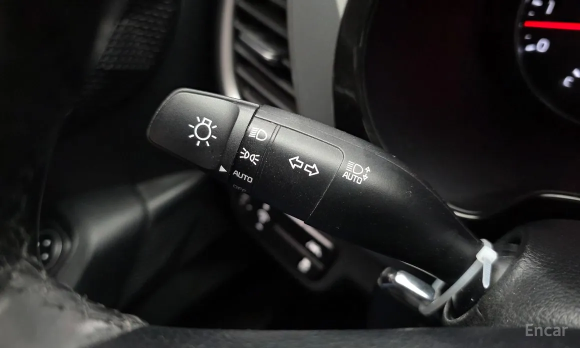 Фото 19 - Kia Seltos