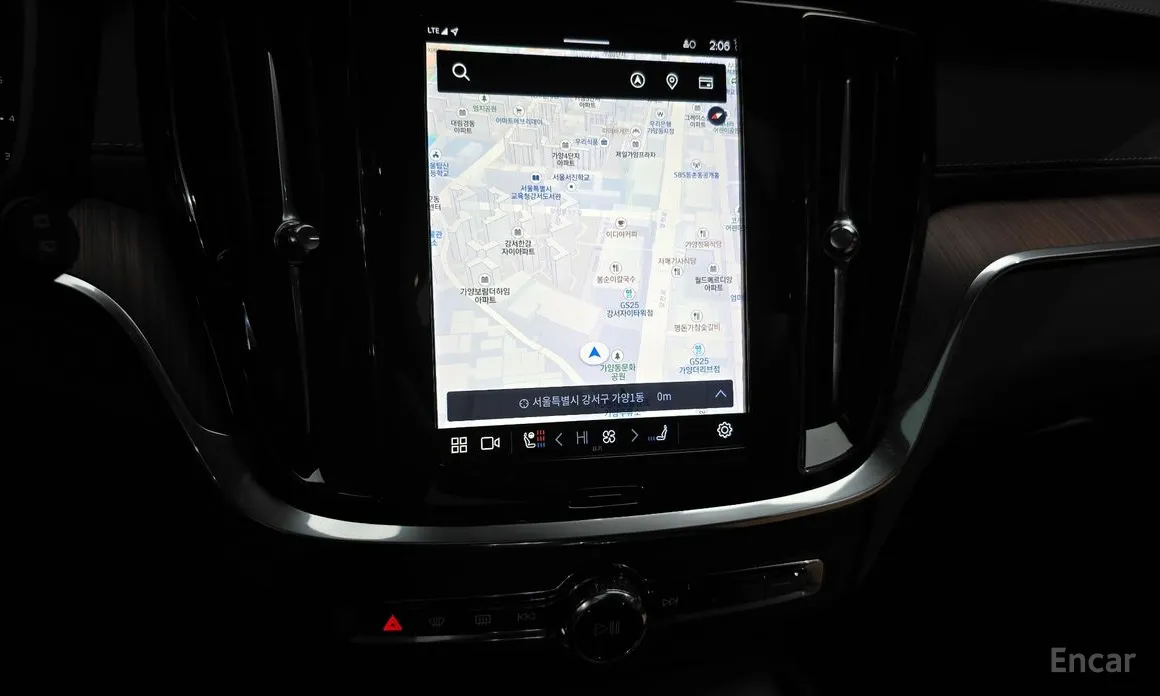 Фото 14 - Volvo V60