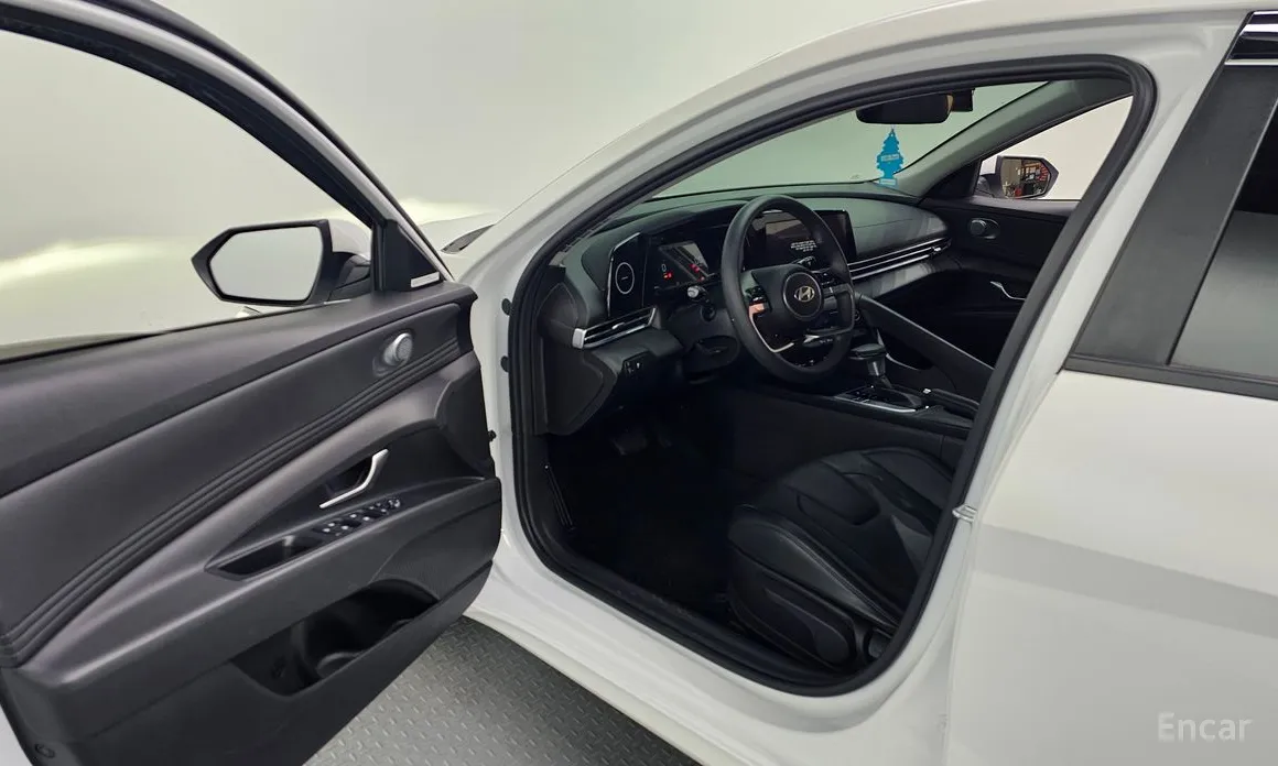 Photo 11 - Hyundai Avante