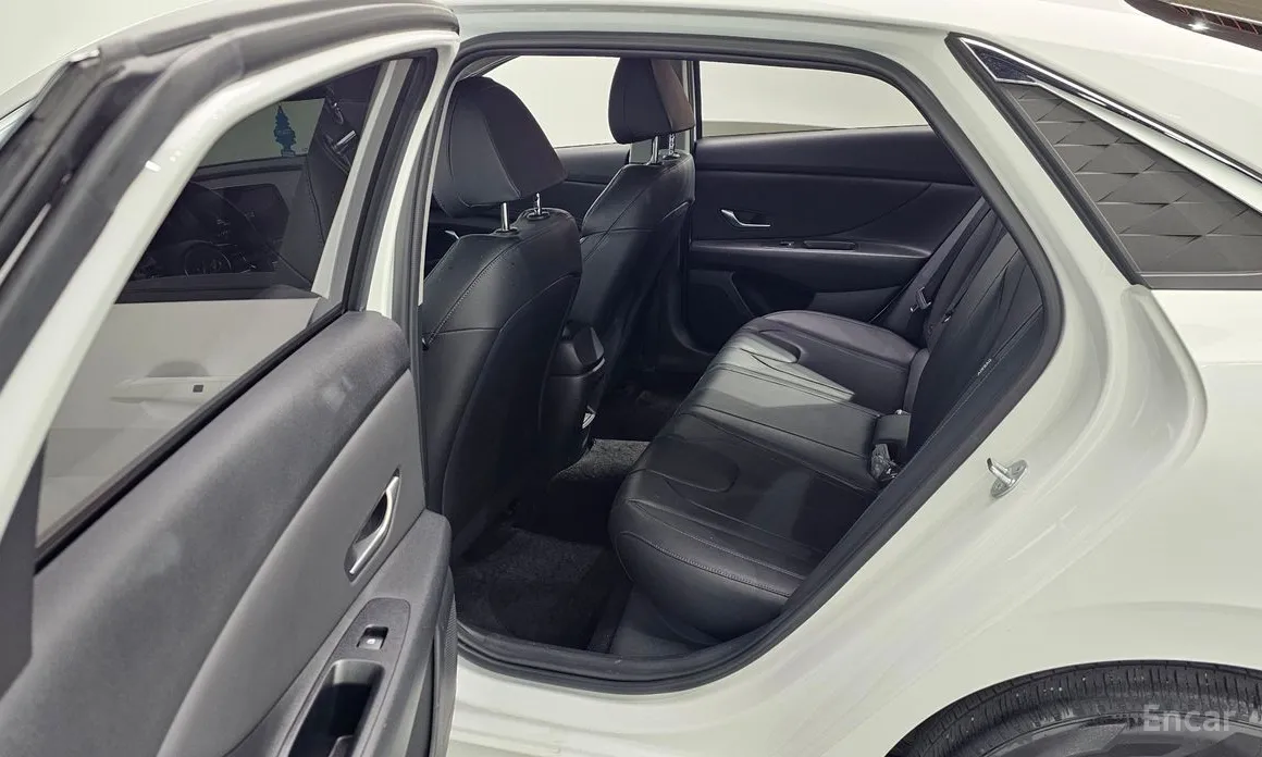 Photo 12 - Hyundai Avante