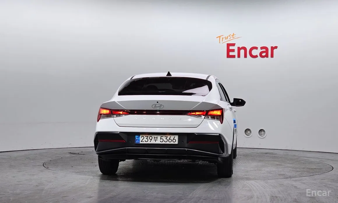 Photo 4 - Hyundai Avante