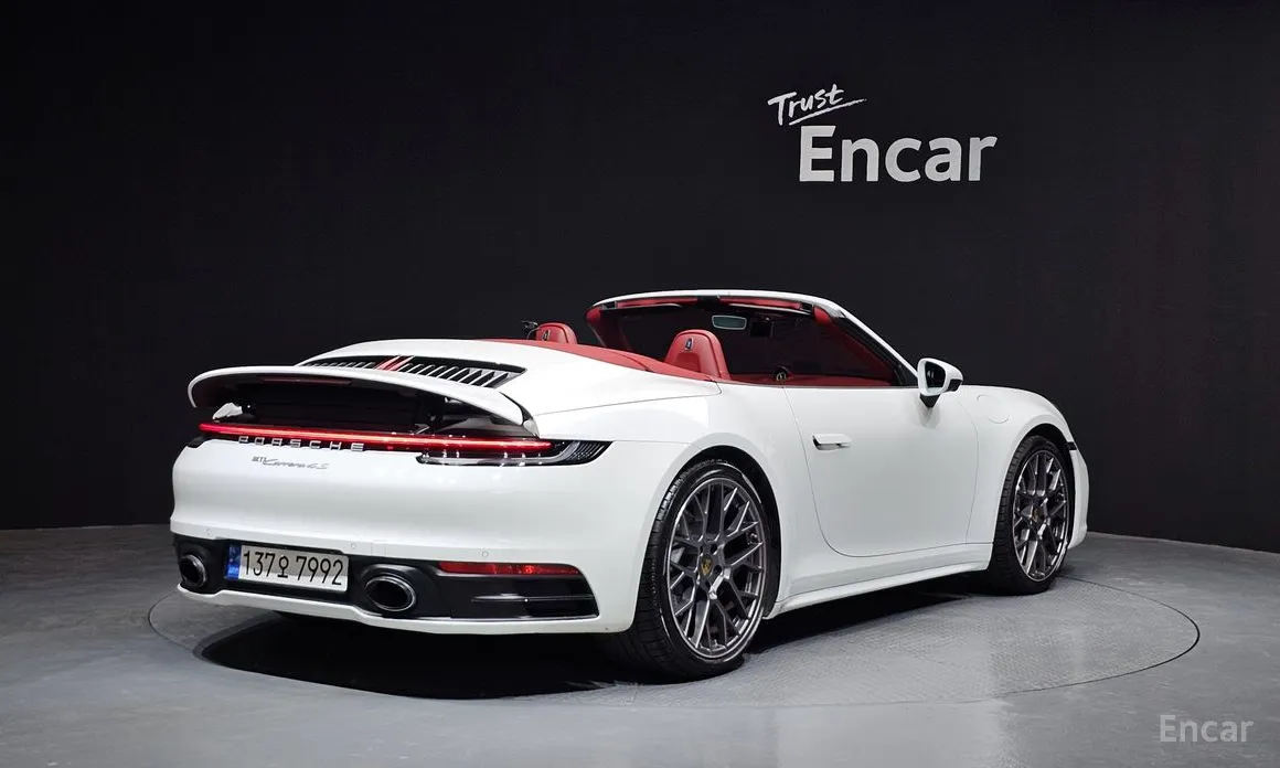 Фото 2 - Porsche 911