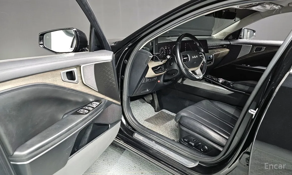 Фото 10 - Kia K8