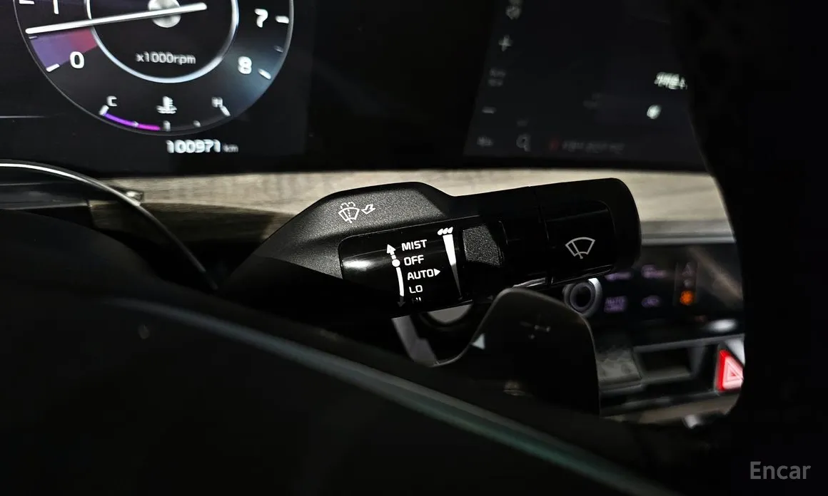 Фото 18 - Kia K8