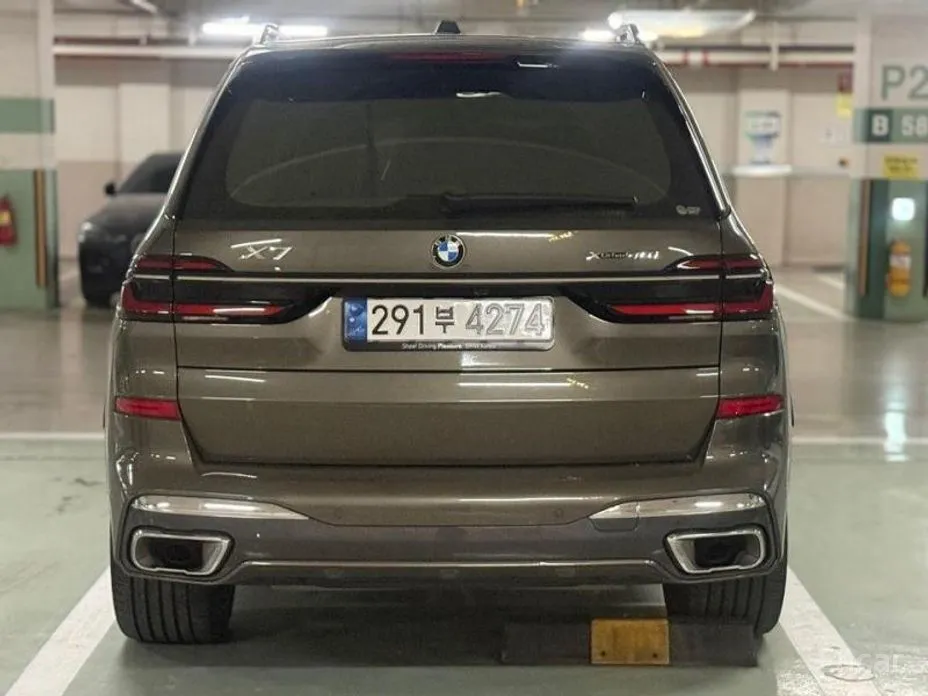 Photo 4 - BMW X7