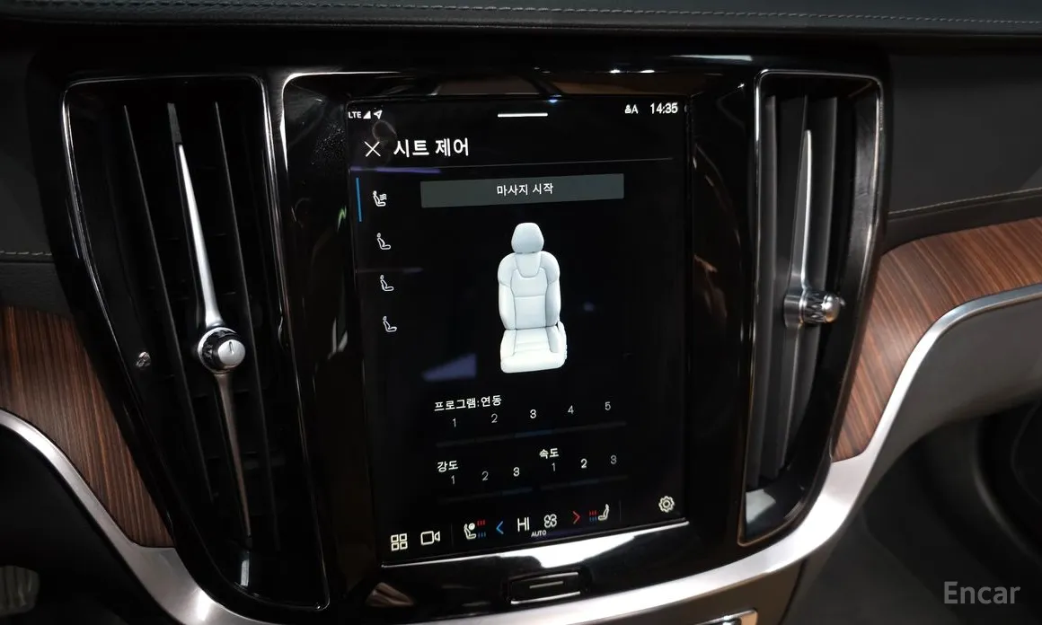 Фото 16 - Volvo S60