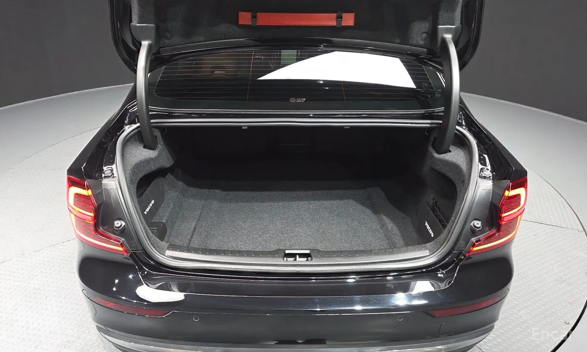 Фото 20 - Volvo S60