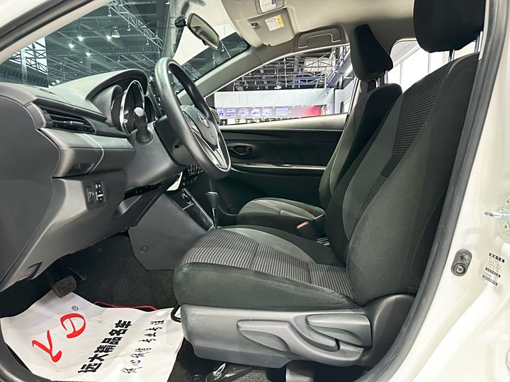 Фото 4 - Toyota Vios