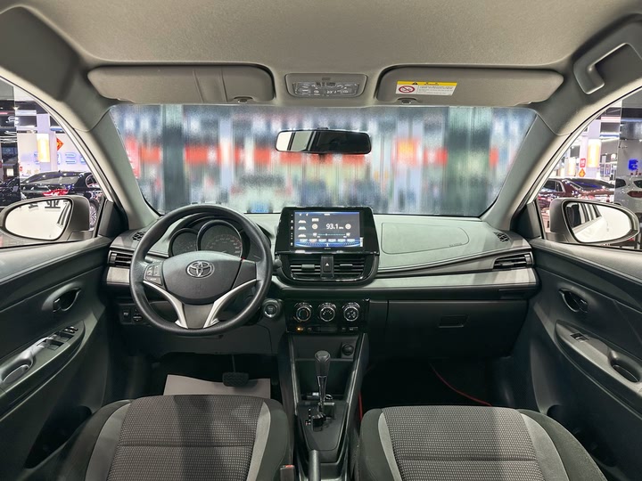 Фото 7 - Toyota Vios