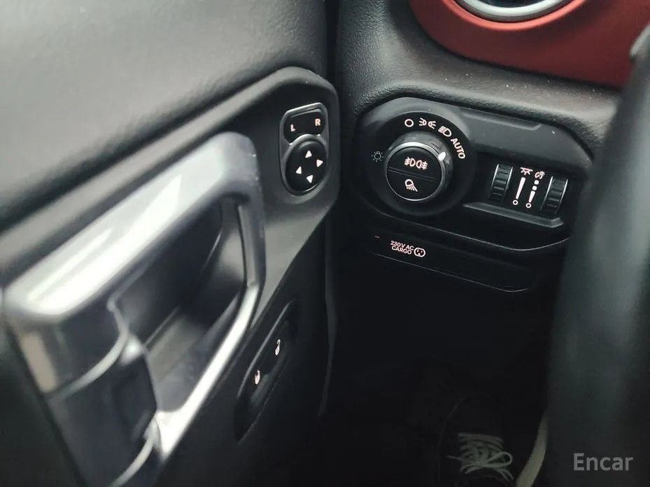 Photo 10 - Jeep Gladiator