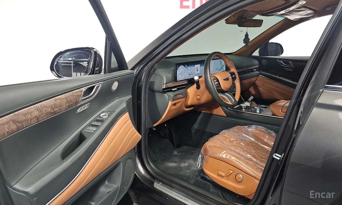 Фото 10 - Genesis GV80