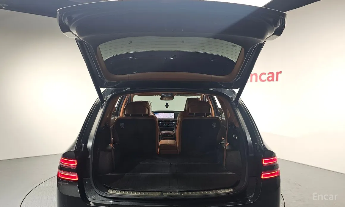 Фото 20 - Genesis GV80