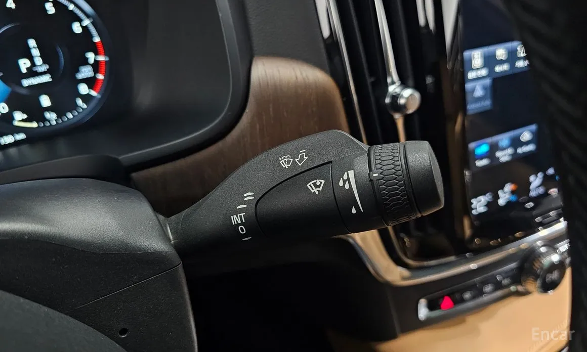 Фото 16 - Volvo S90