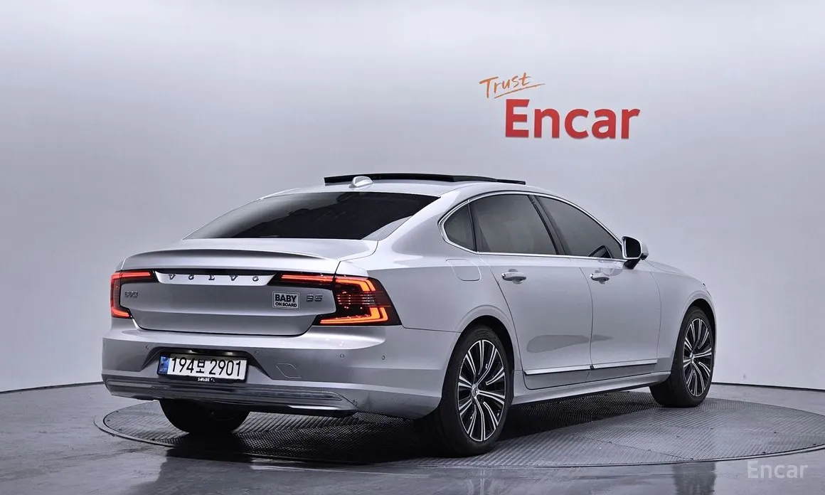 Фото 2 - Volvo S90